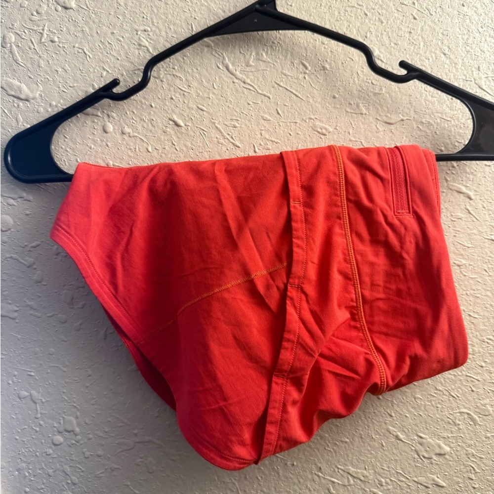 lululemon speed up shorts 2.5” ~ carnation red - Picture 4 of 6
